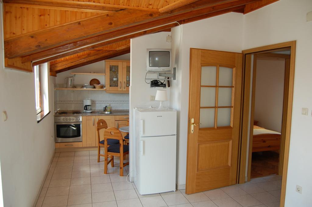 Apartments Bojanic 沃迪切 客房 照片